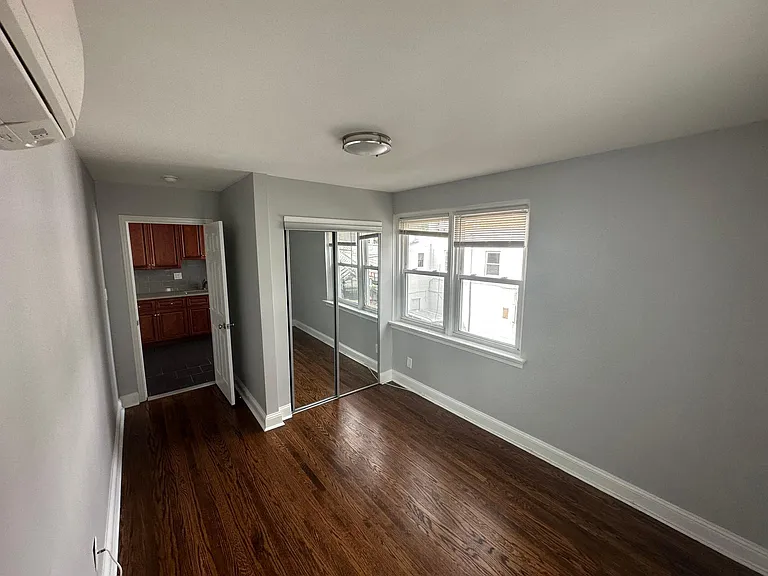 39 S Easton Rd #REAR — Photo 7