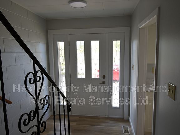 3rd image of 590 Central St E #1