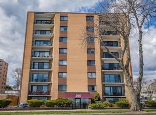 295 Lynn Shore Dr APT 106, Lynn, MA 01902