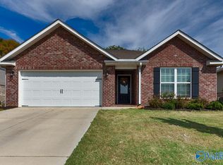 7451 Chaco St, Owens Cross Roads, AL 35763