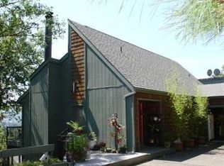 1707 NW Sunview Pl, Grants Pass, OR 97526