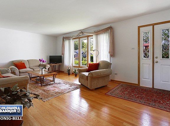 2nd image of 8548 W Sun Valley Dr