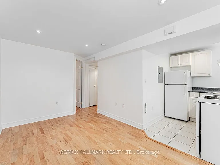 47 Manchester Ave #2 — Photo 11