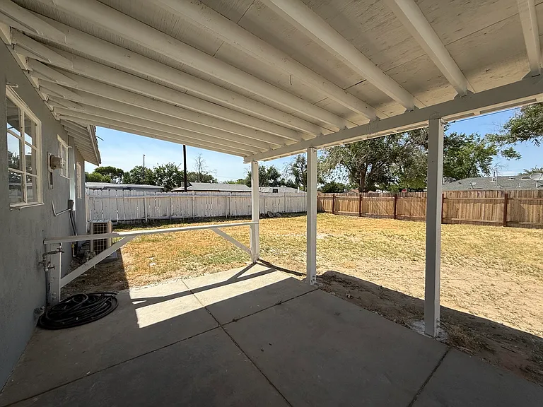 1147 W Oldfield St — Photo 14