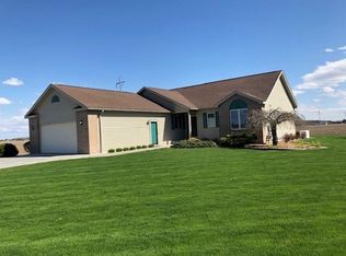 1124 Chip Rd, Kawkawlin, MI 48631