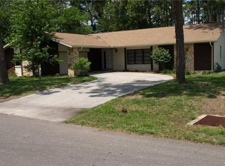 73 Sycamore Cir, Homosassa, FL 34446