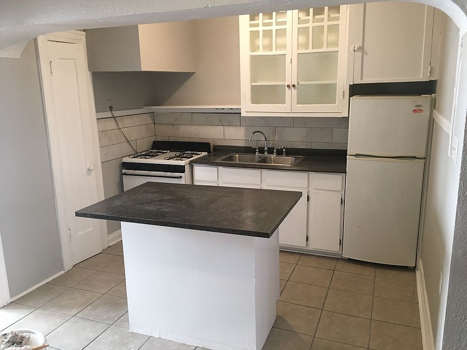 1st image of 1619 S Van Buren St APT 14