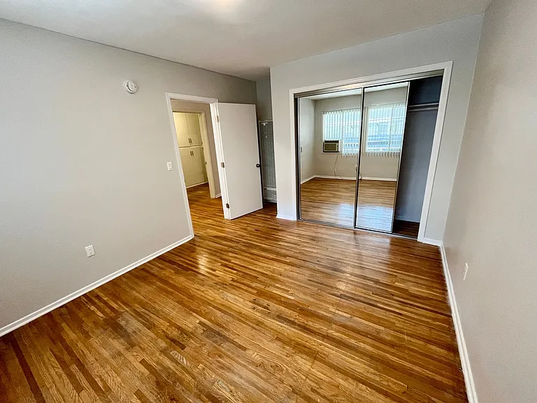 652 Veteran Ave — Photo 105