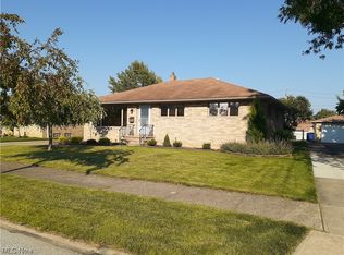 4747 Sunny Ln, Brooklyn, OH