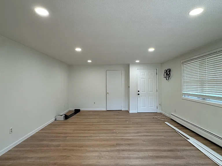 6 Poplar Ln #C — Photo 2