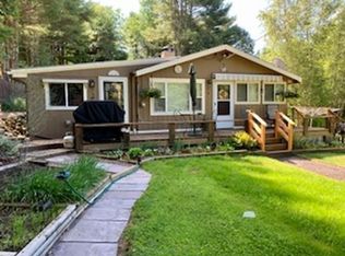 14 Abenaki St, Hubbardston, MA 01452