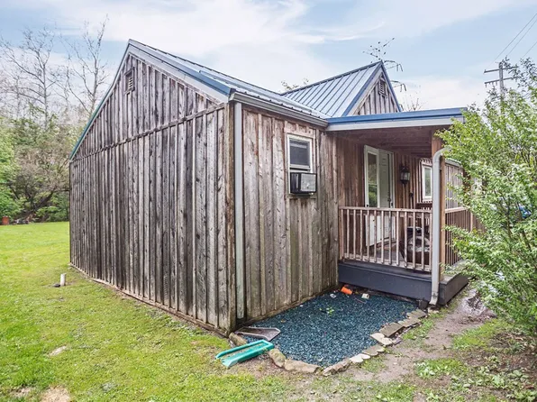 110 Garretts Run Rd, Kittanning, PA 16201