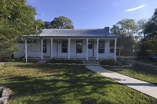 1598 State Highway 16 N Photo 1