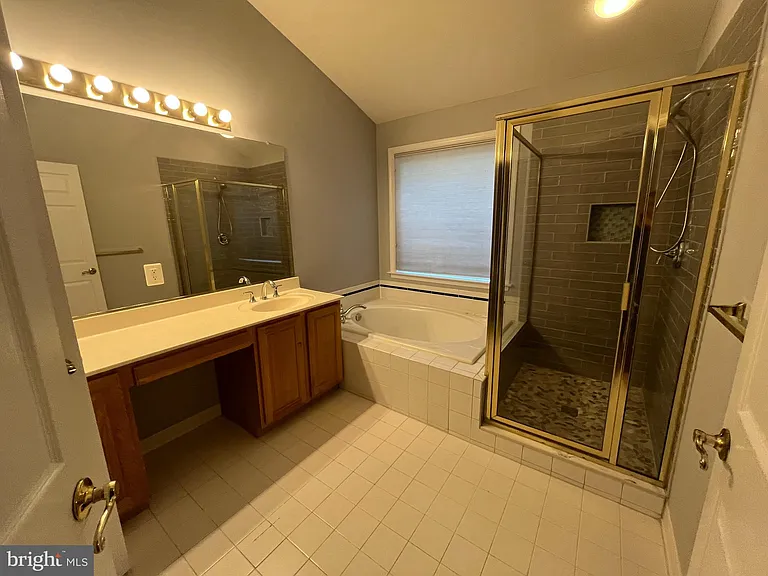 47670 Loweland Ter — Photo 14
