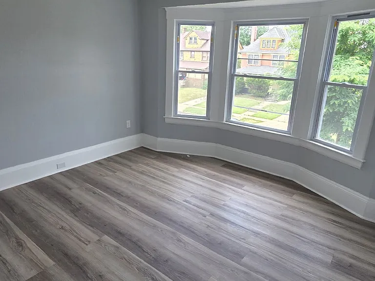1477 E 106th St #2 — Photo 10