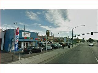 2nd image of 1555 W San Carlos St