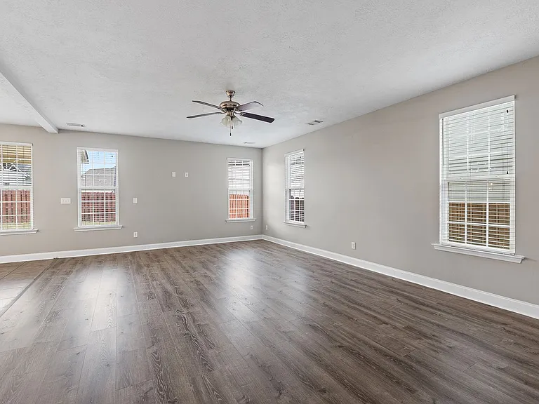 3070 Margot Ln — Photo 5