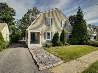 47 Hartford Pl, Warwick, RI 02888