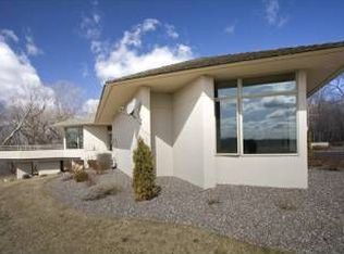 7511 Dogwood Rd, Excelsior, MN 55331