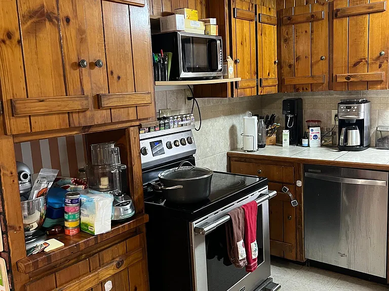 18 Barone St #B — Photo 2