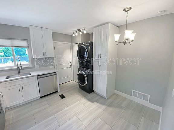 4th image of 4960 Decatur St
