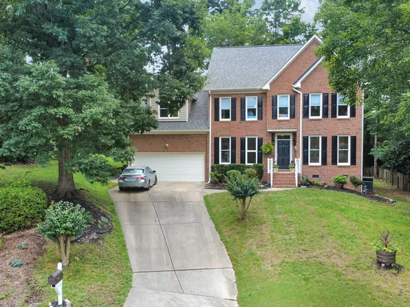 102 Highstream Pl, Chapel Hill, NC 27516