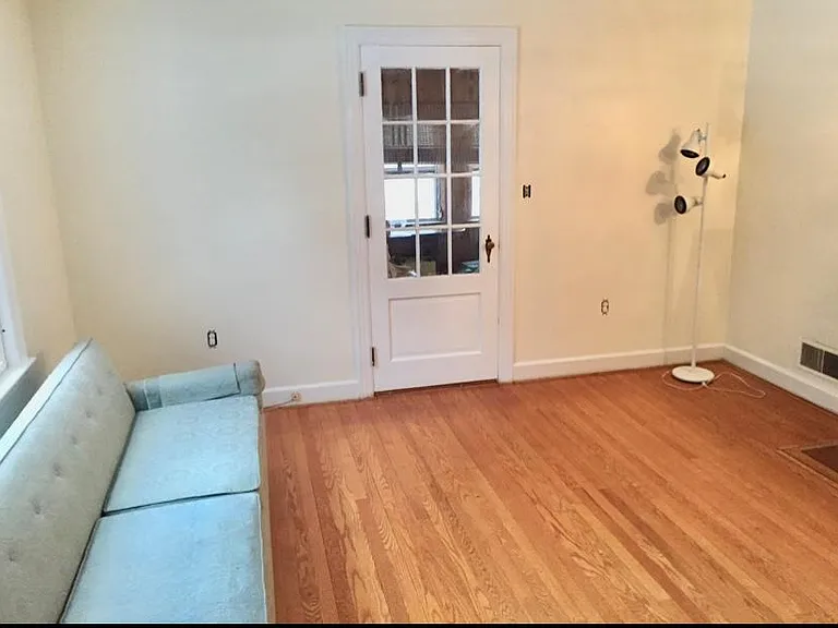 16 Veranda Ave — Photo 5