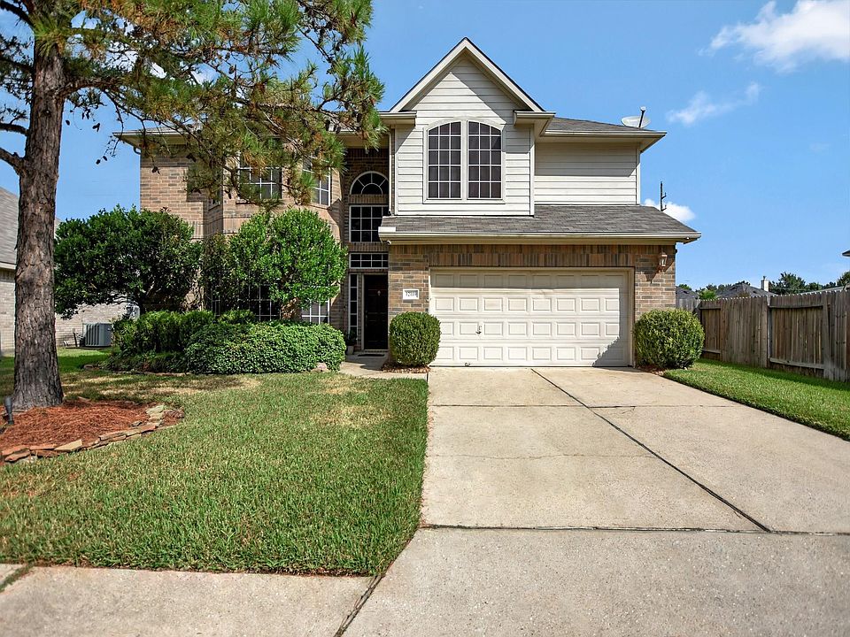 1st image of 12110 N Brenton Knoll Dr
