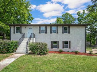1105 Glenfield Rd, Fairfield, AL 35064