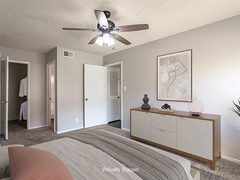 Luxe East - 1 Bedroom, 1 Bath