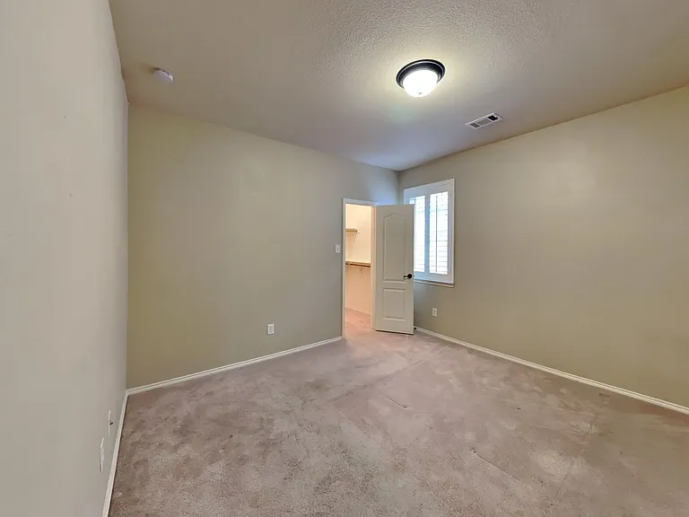 226 Knapford Sta — Photo 12
