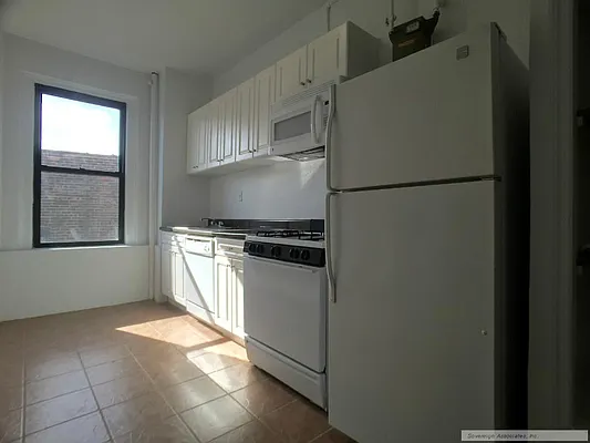Rented by Sovereign Associates | media 7