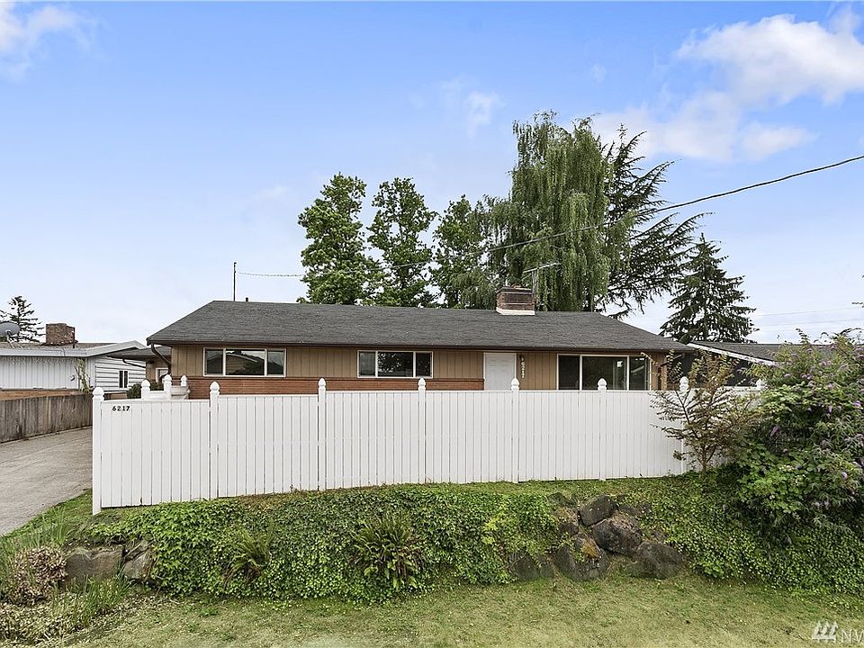 2nd image of 6217 S 117th Pl