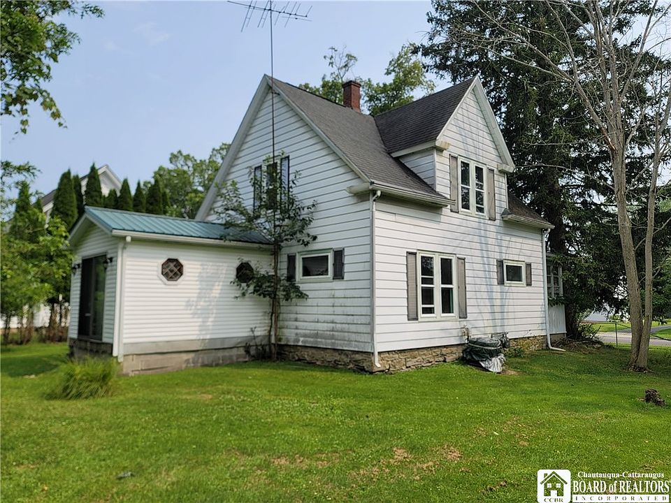 215 Camp St Jamestown, NY, 14701 Apartments for Rent Zillow