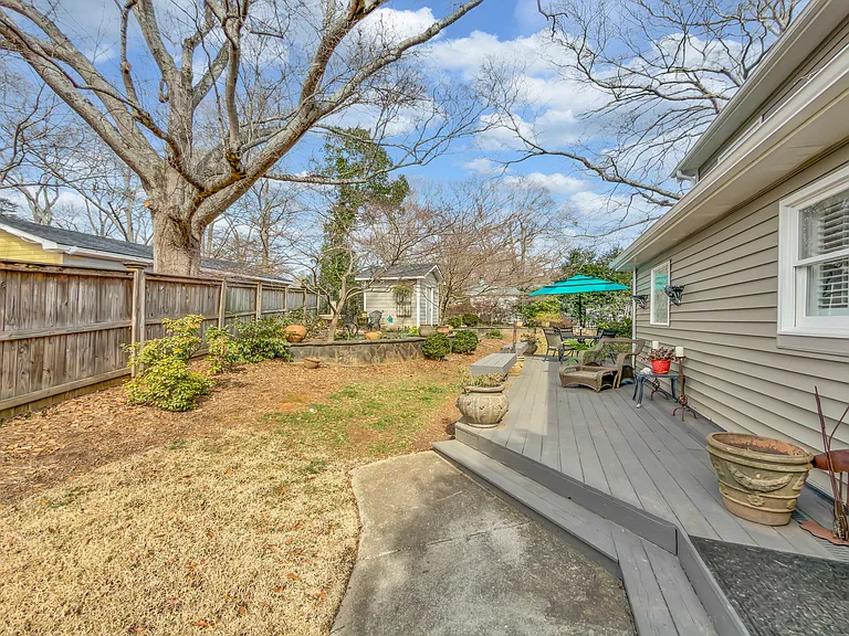 128 Rockwood Dr — Photo 45