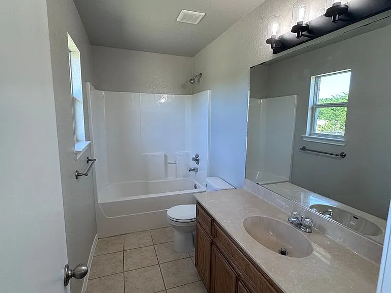 507 Bermuda — Photo 17