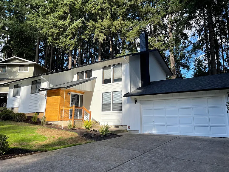 2351 Todd St — Photo 3