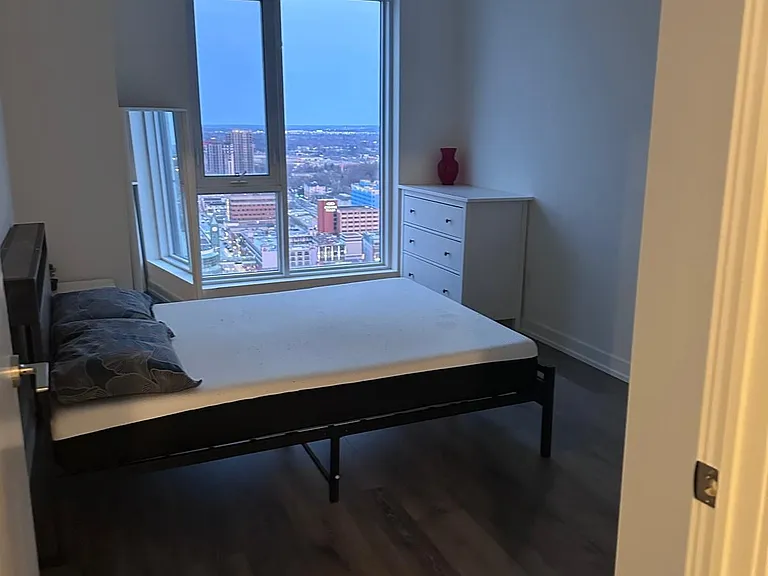 55 Duke St W #2506 — Photo 9