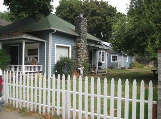 206 Oak St, Rogue River, OR --
