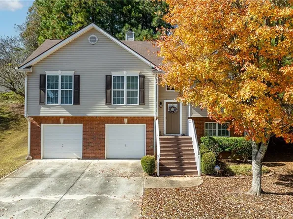 1213 Oak Knoll Ct, Lithonia, GA 30058