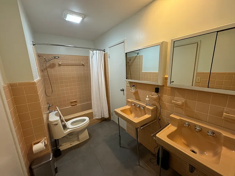 Bathroom 2