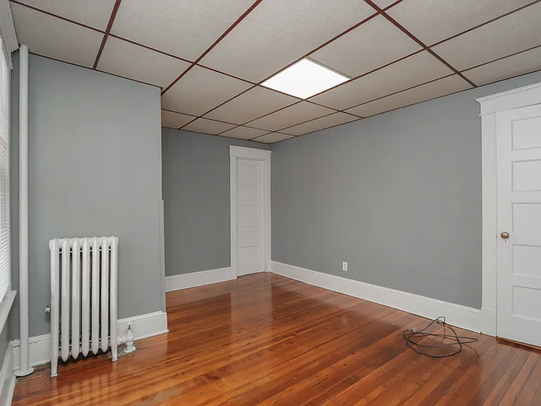 8 Ivy Ave #1 — Photo 12