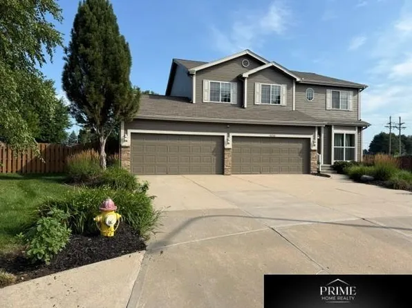 5126 N 161st Avenue Cir, Omaha, NE 68116