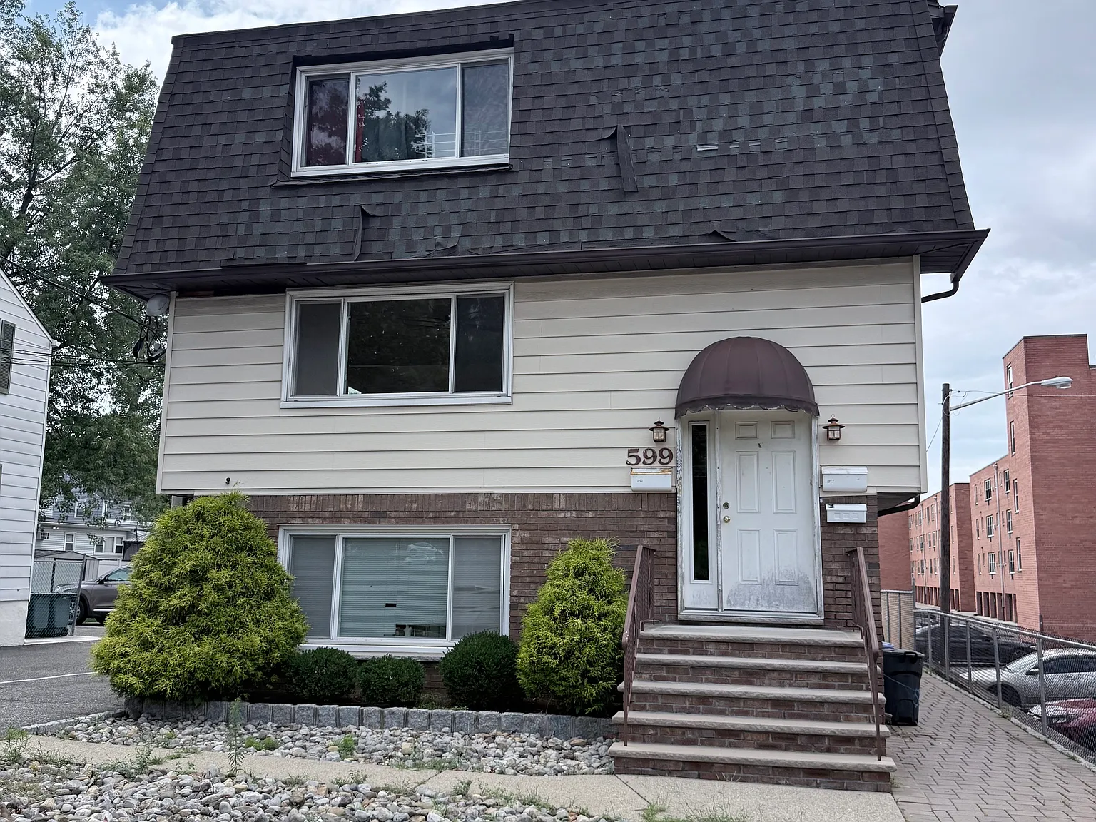 3 bed, $3,800 — Photo 1
