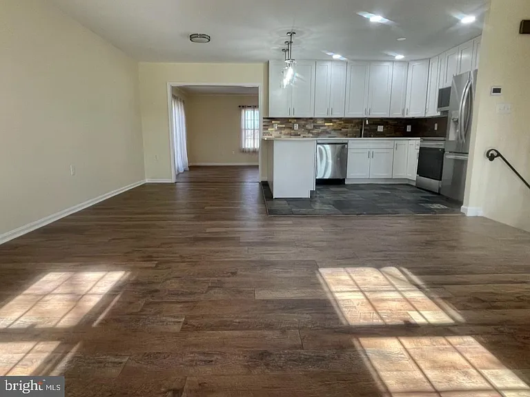 402 Dodd Ct NW — Photo 8