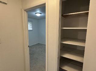 515 S Coventry Dr, Anderson, IN 46012