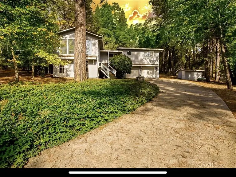 11696 Lower Colfax Rd — Photo 1