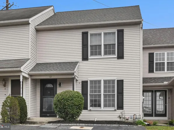 12 Broadwinge Cir, Hamburg, PA 19526