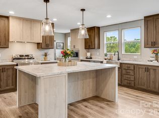 823 Jupiter Rd, Weaverville, NC 28787