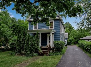 84 S Forest Rd, Williamsville, NY 14221